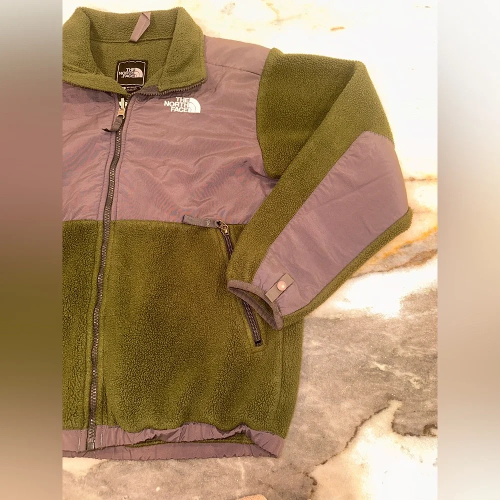 The North Face Boys Large Green‎ and Dark Gray Fleece Jacket Full Zip